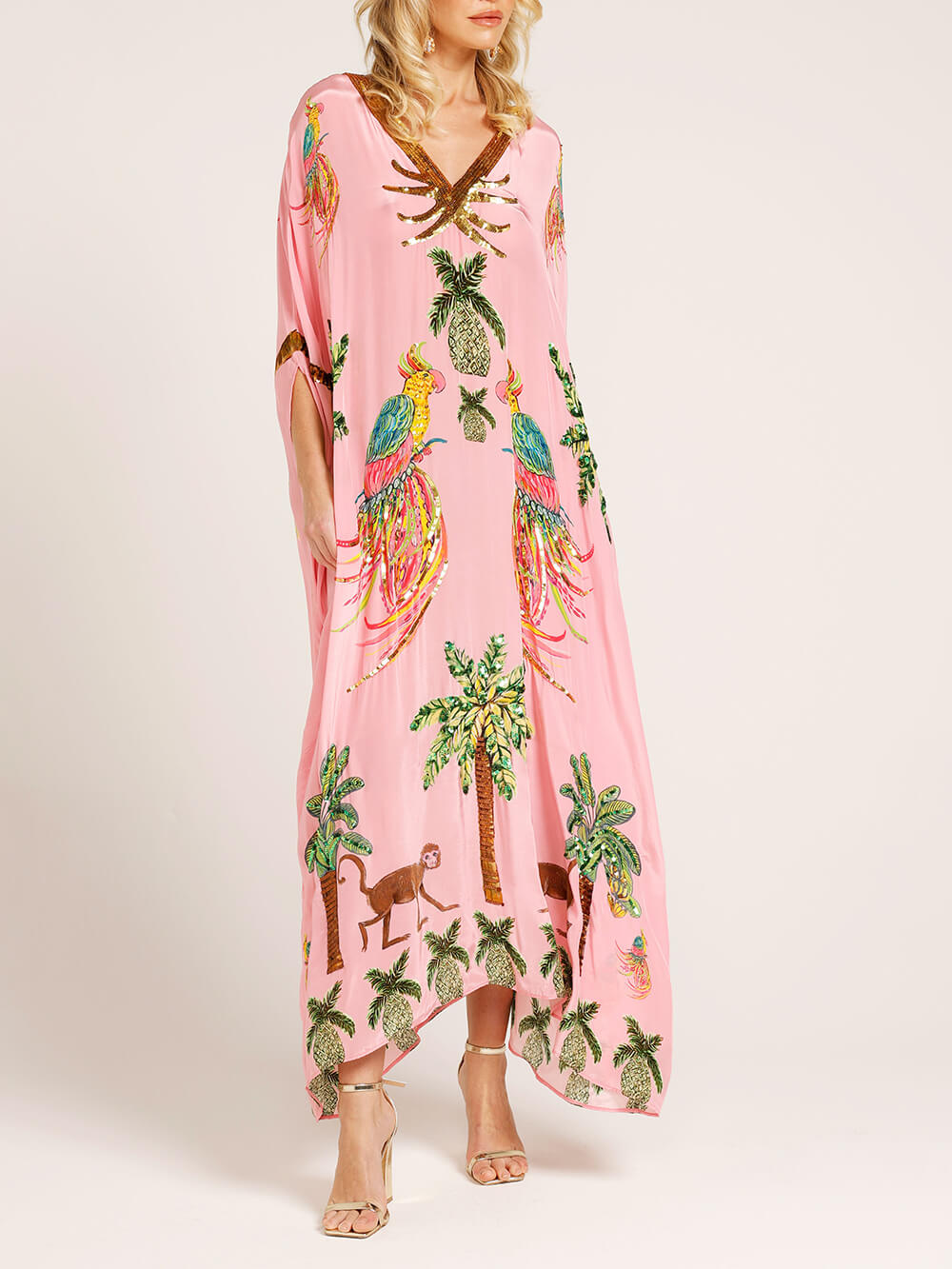 Einzigartiges Kleid mit überschnittenen Schultern und Kokospalmen-Print