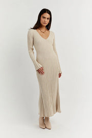 Robe midi en Maille Yasmin avec col et Manches en V - Chloé® Paris